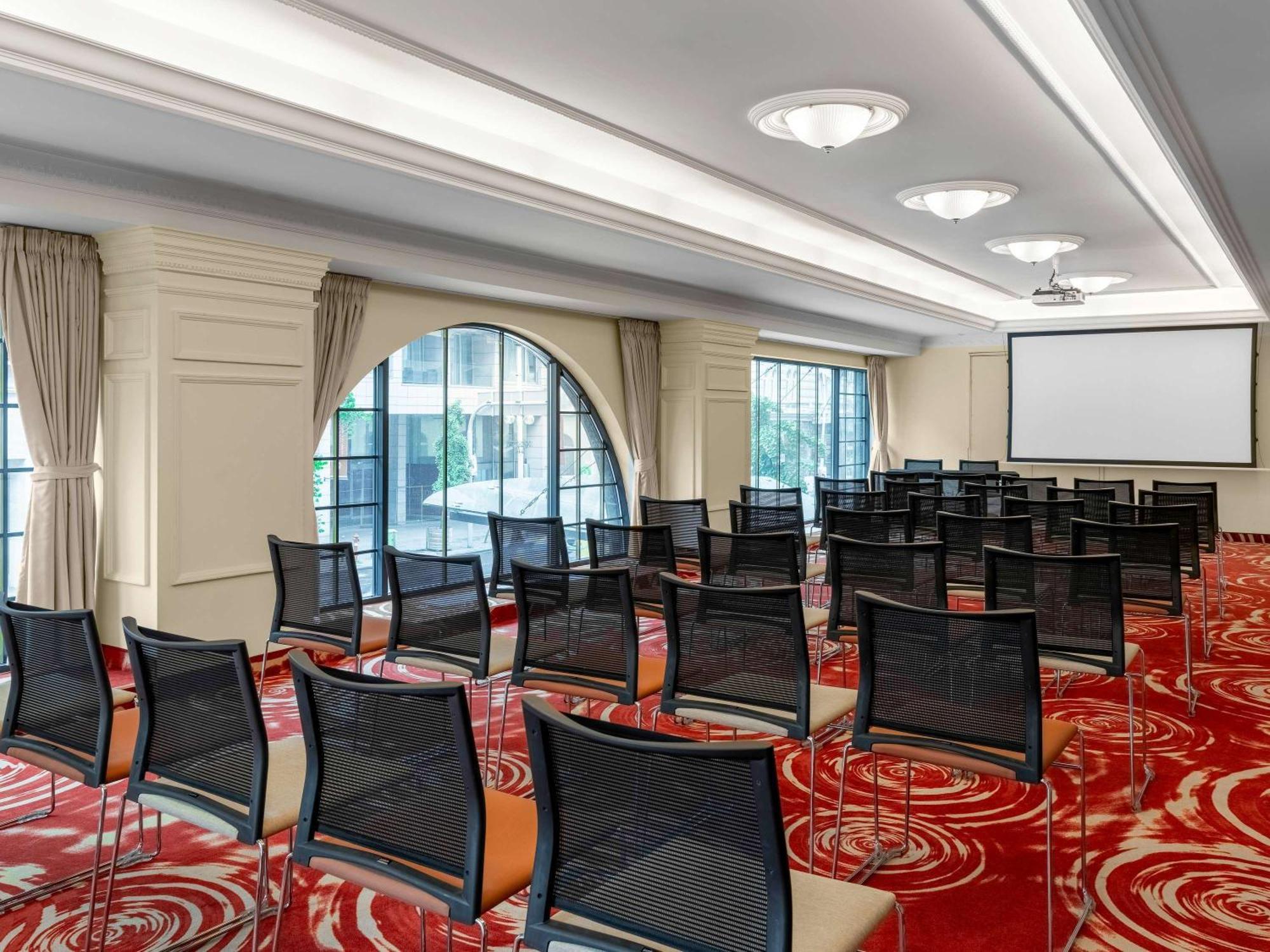 Moevenpick Hotel Budapest Centre Extérieur photo